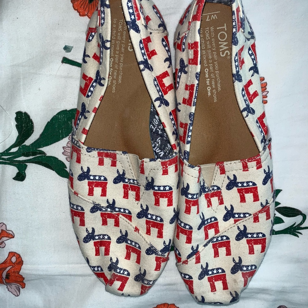 Democratic Toms